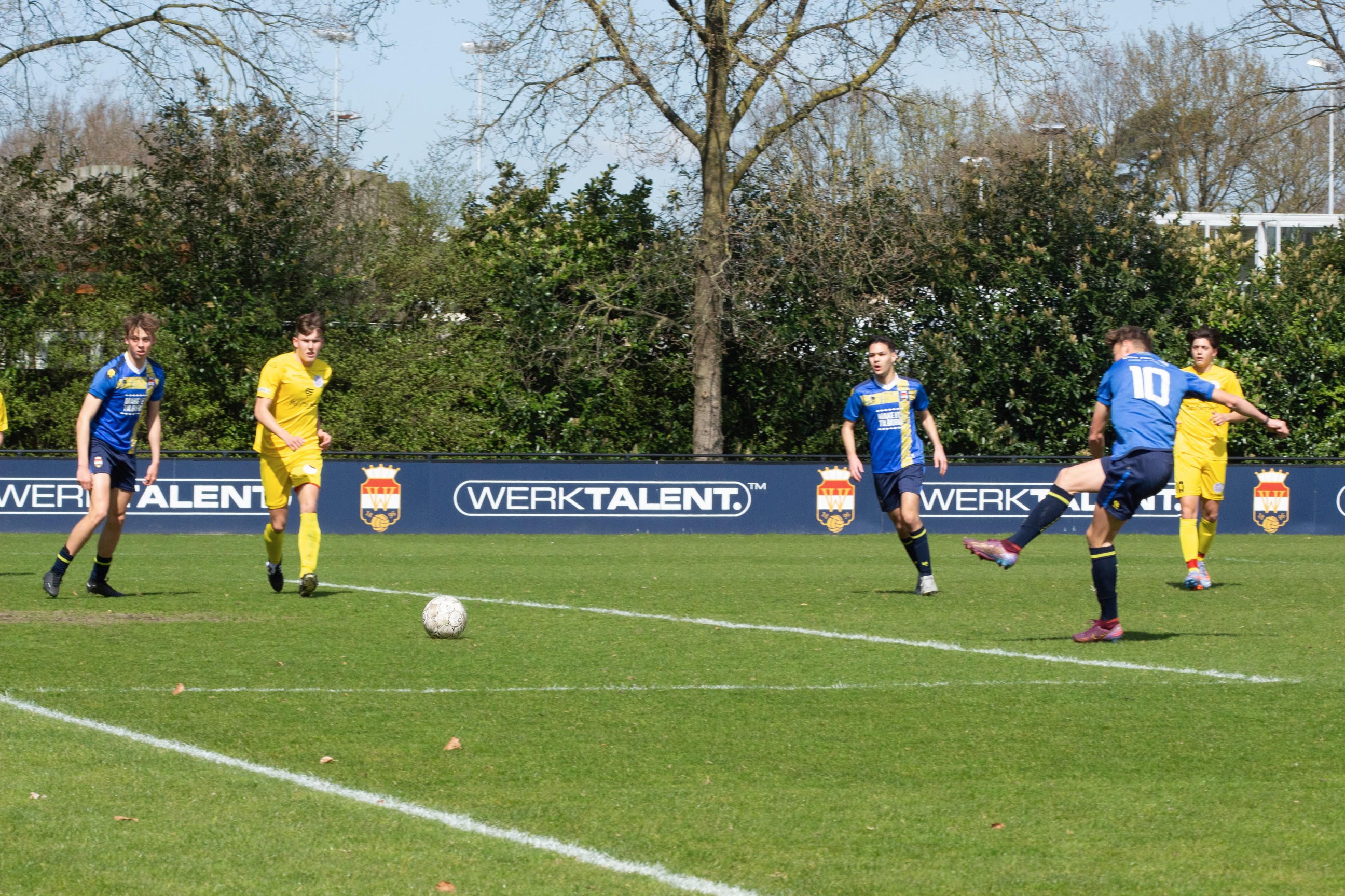 Willem II O17 hengelt kampioenschap binnen Willem II
