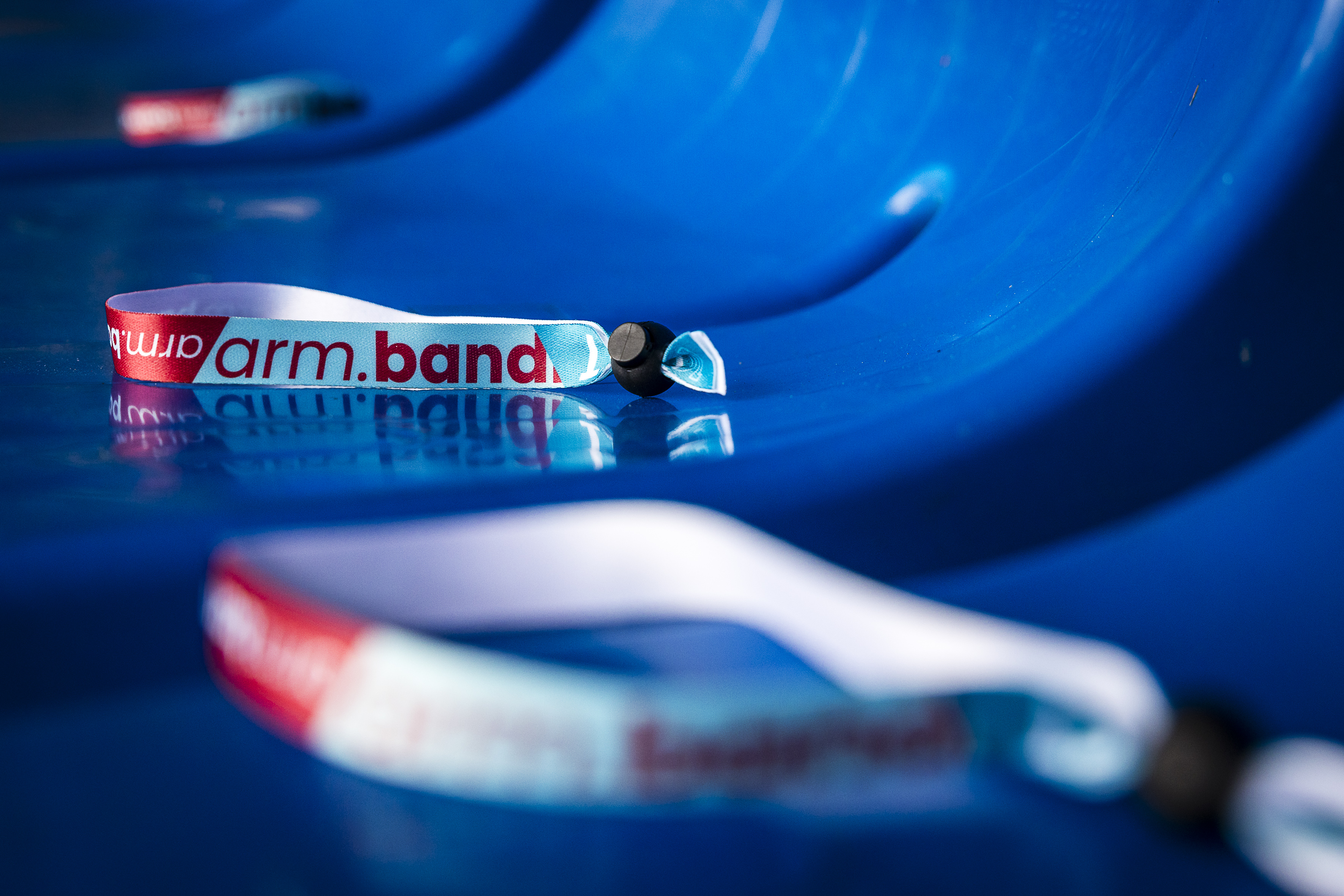 Arm.band