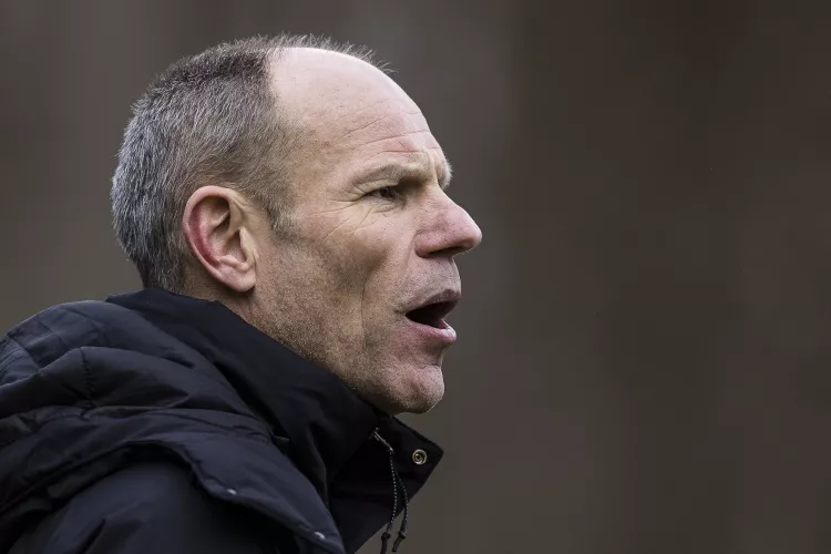 O21 onderuit in oefenwedstrijd