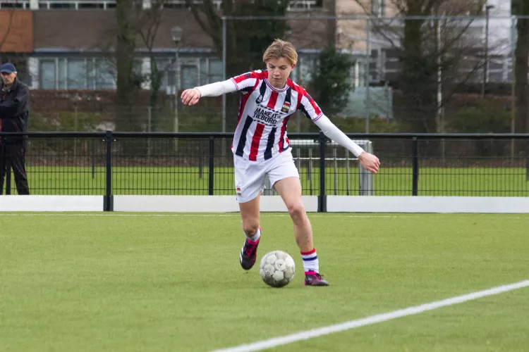 Willem II O16 komt net te kort tegen Ajax O16