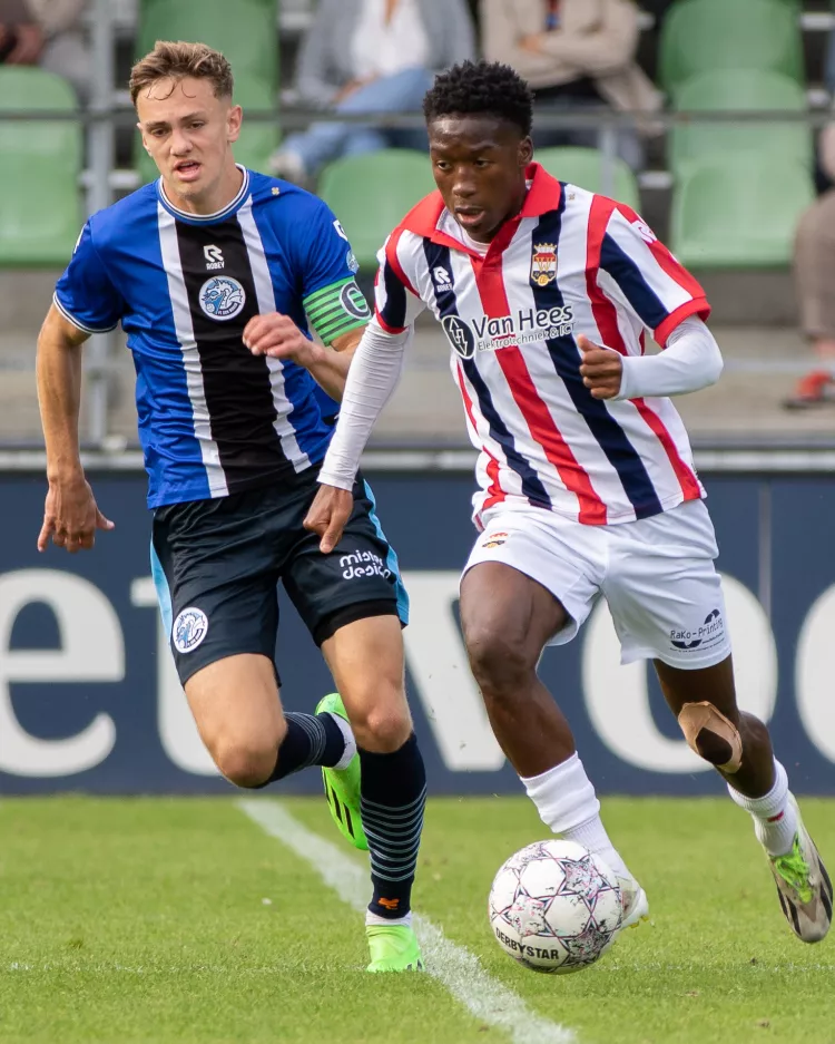 O21 wint eenvoudig van FC Den Bosch
