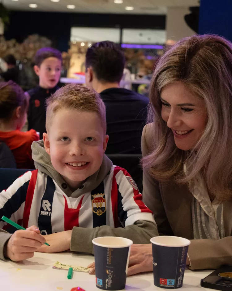 Drukbezochte kinderbingo in het stadion