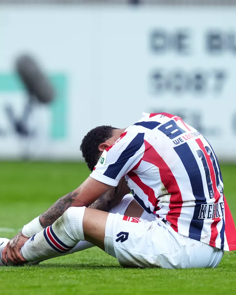 Invallers doen strijdend Willem II de das om