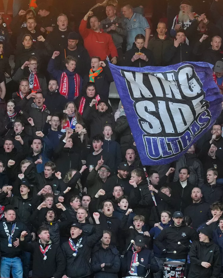 Samen naar Heerenveen