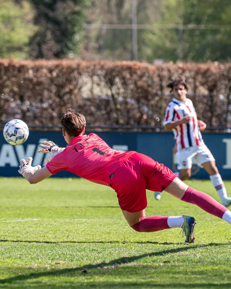 Willem II O21 laat klasse zien in Nijmegen