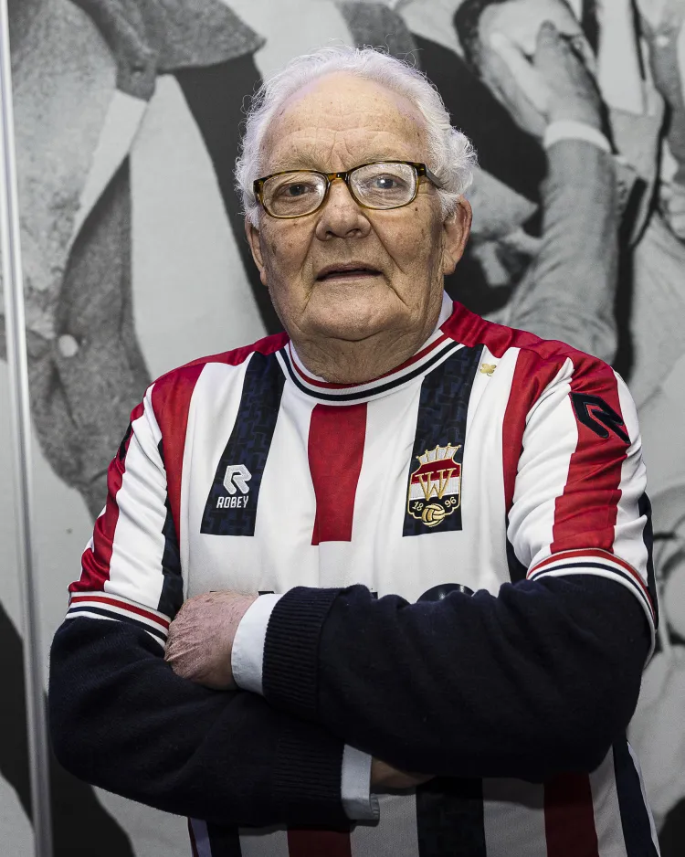 In memoriam: Jan Smolders