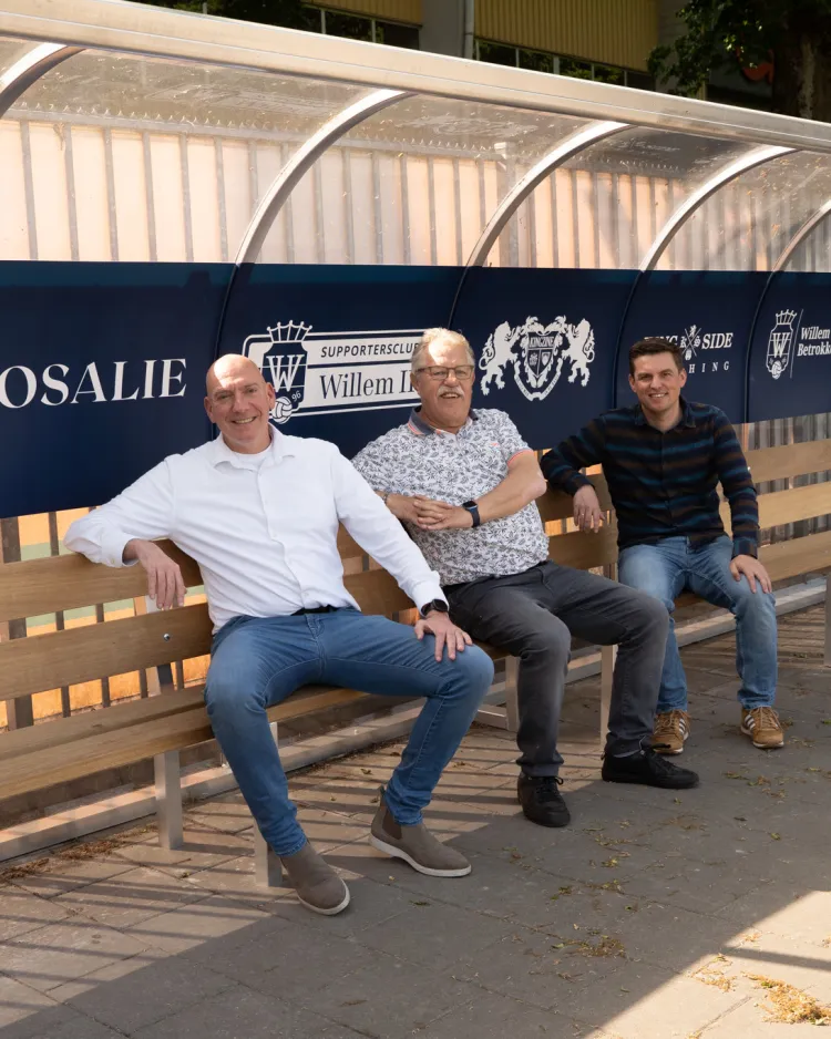 Nieuwe dug-out voor supporters dankzij donaties