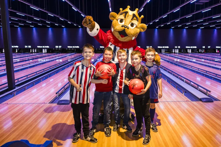 Geslaagde eerste editie bowlingmiddag WII Kings