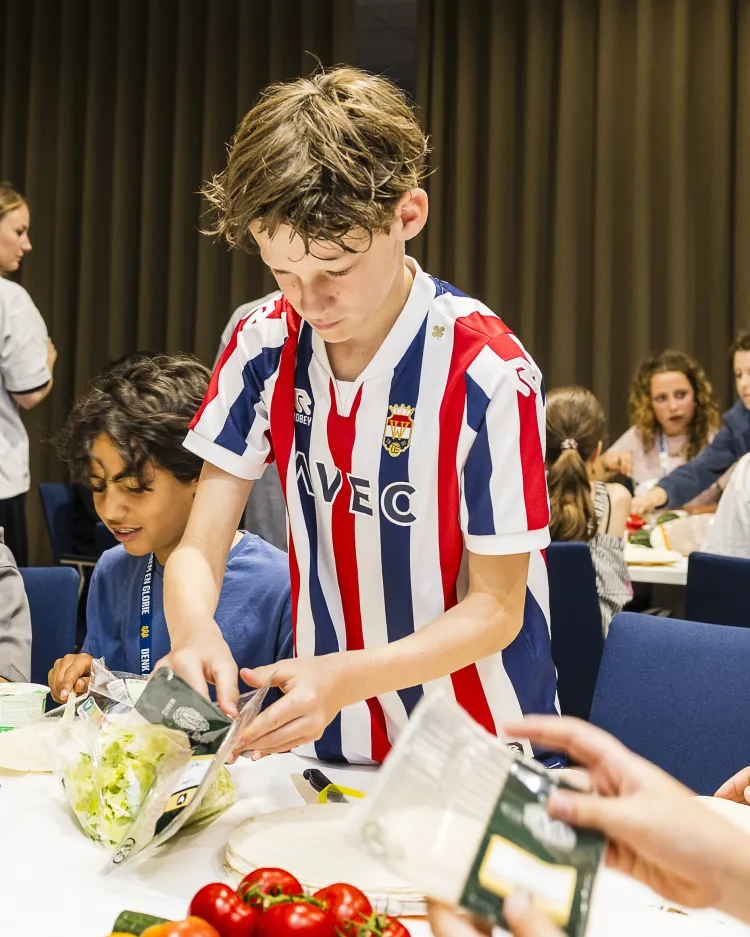 Rabo Willem II Power & Food Challenge brengt 350 leerlingen in beweging