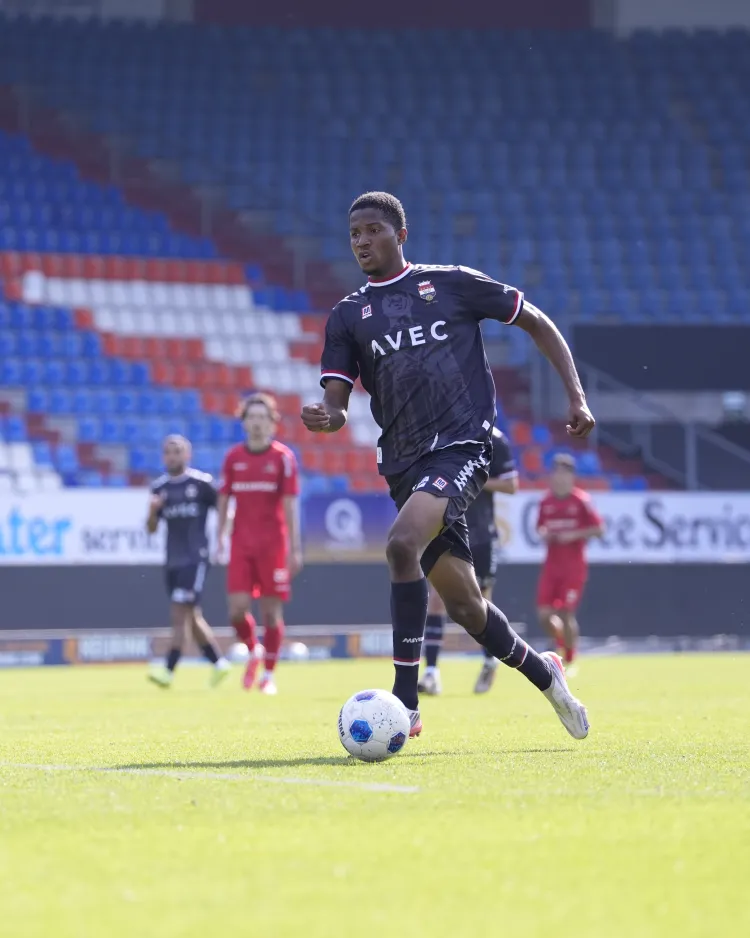 Willem II wint oefenduel van Helmond Sport